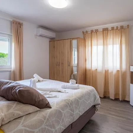 Nice Home In Pula With Wifi Nyaraló