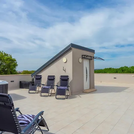 Pet Friendly In With Wifi Будинок відпочинку Пула